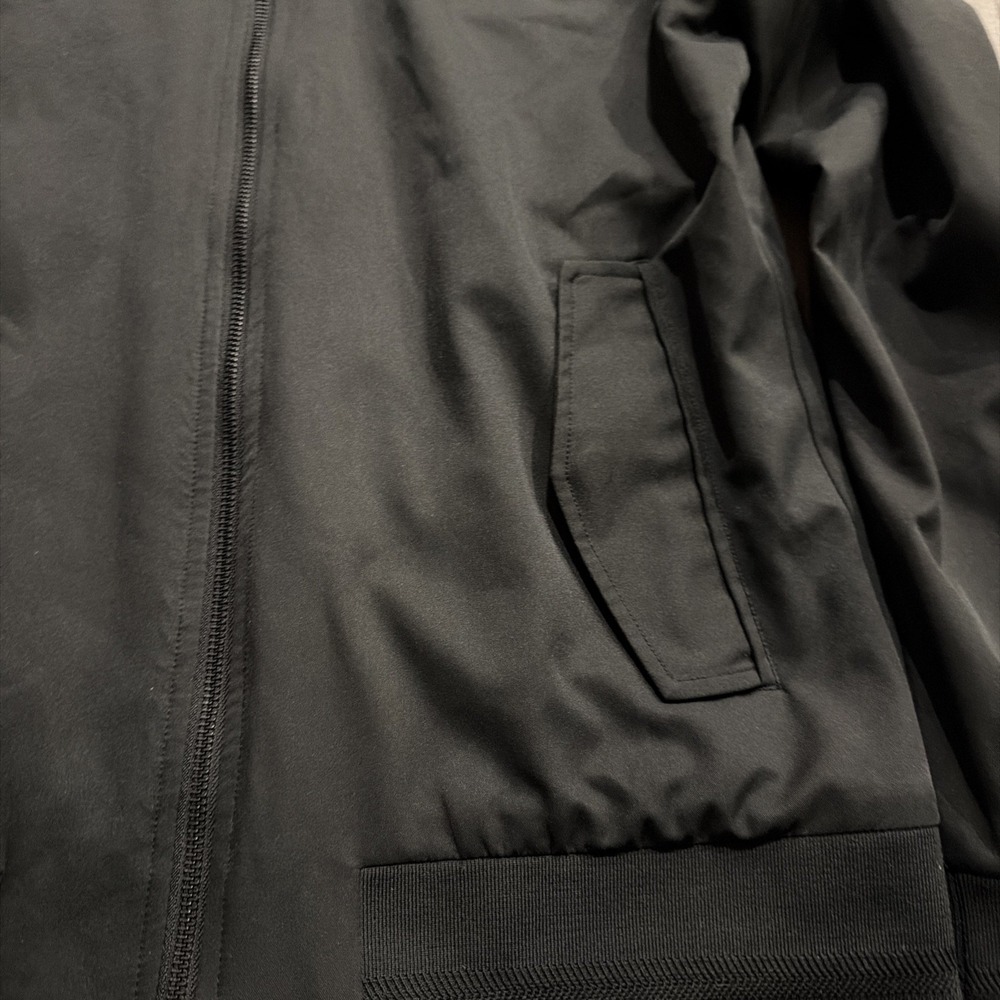 NWOT Cuts Clothing Legacy Bomber Jacket Men's Medium Solid Black $275 Retail - Picture 4 of 15